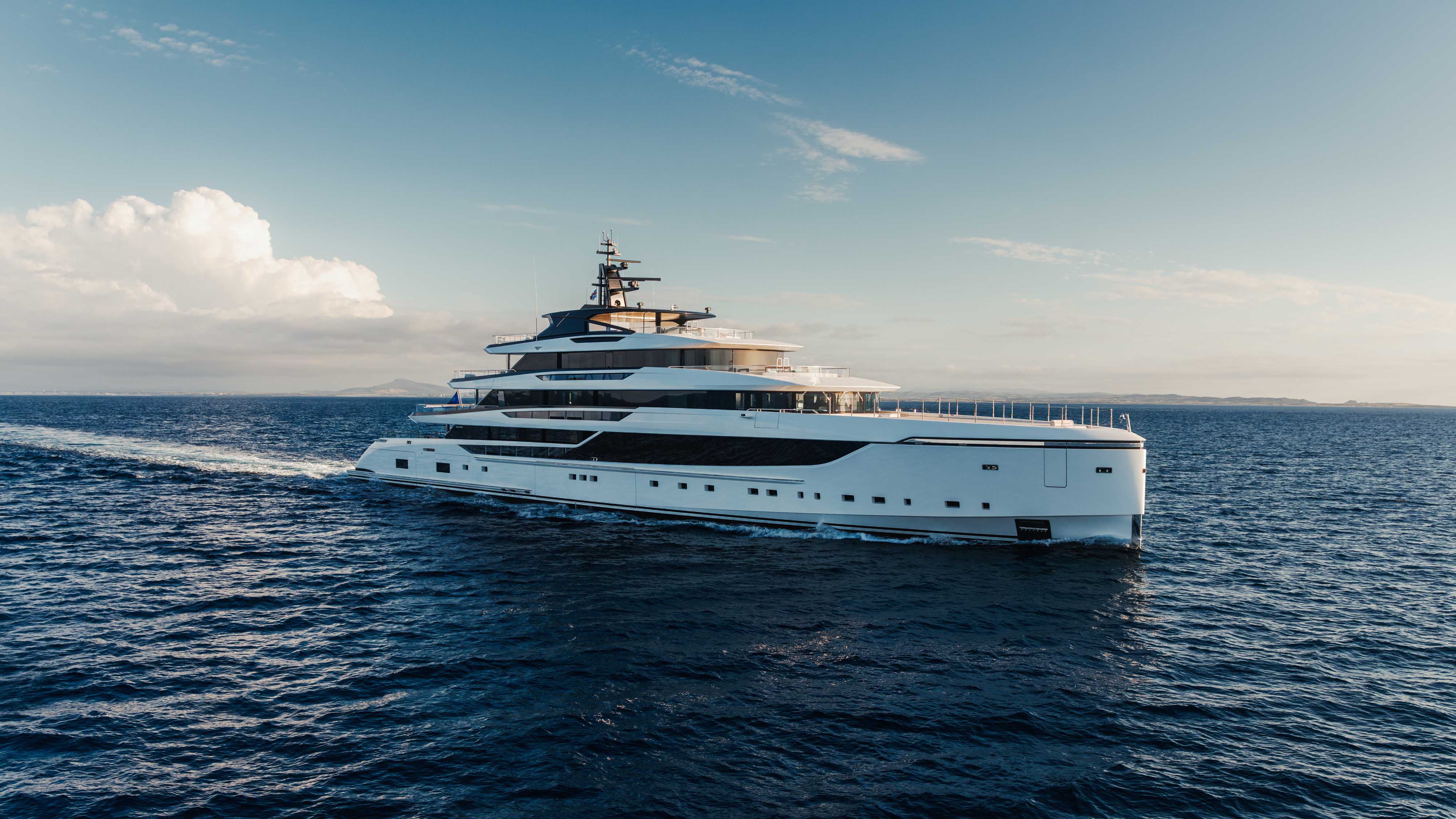 SILVER FOX yacht for charter (Sanlorenzo, 72m, 2026)